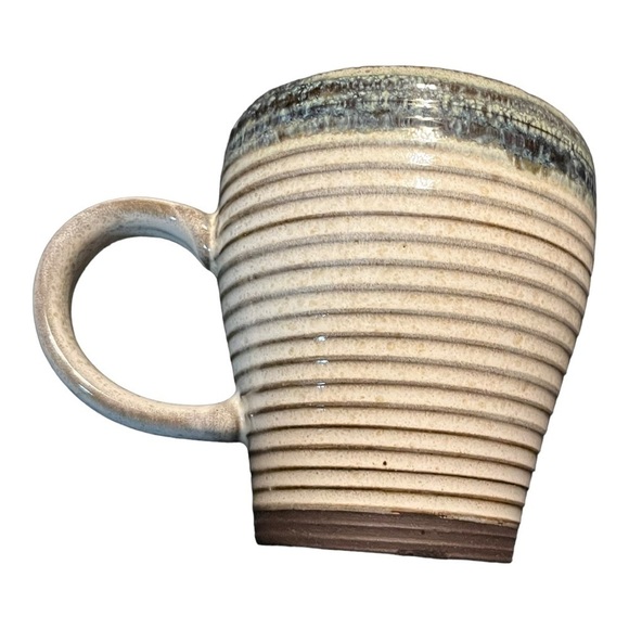 Elite by Gibson ribbed and glazed tapered stoneware mugs. - Picture 4 of 9